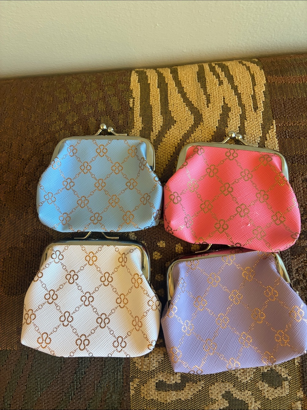 💜4 for $20💜-Classic Floral-Pattern Coin Purse - Pink, Blue, White, Purple